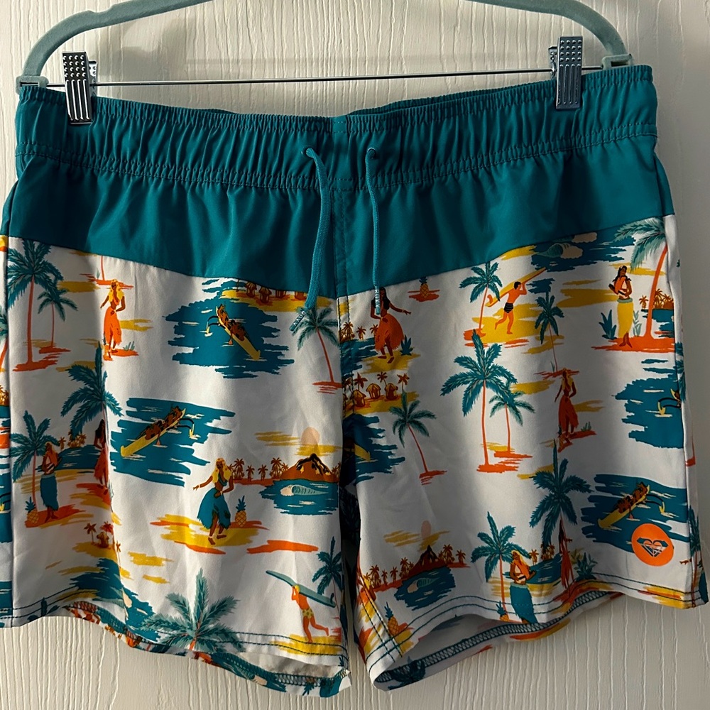 Roxy Girls swim board shorts XL girls, size 14. Hawaiian print blue drawstring
